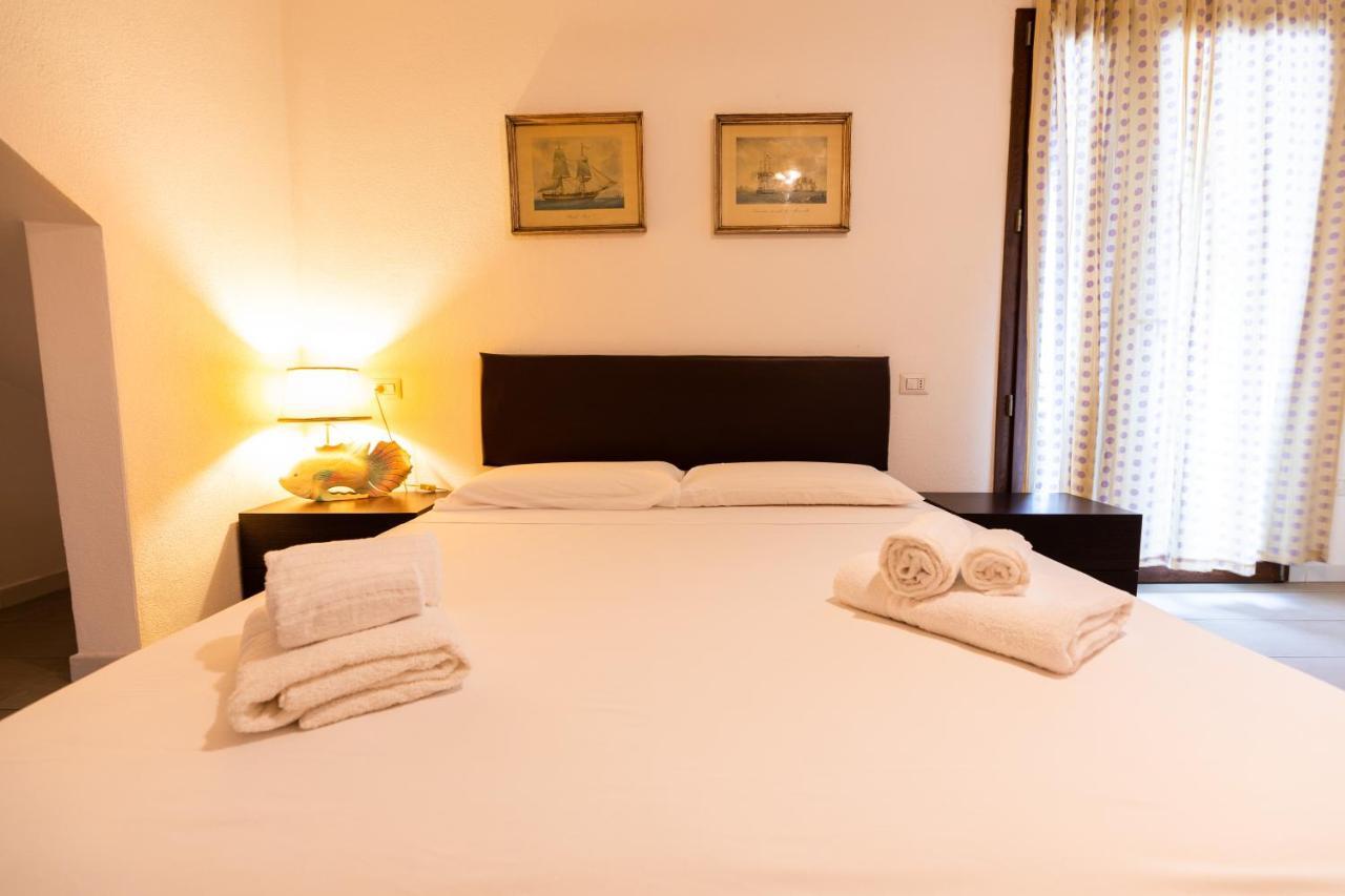 Theo'S Rooms Ольбія Екстер'єр фото