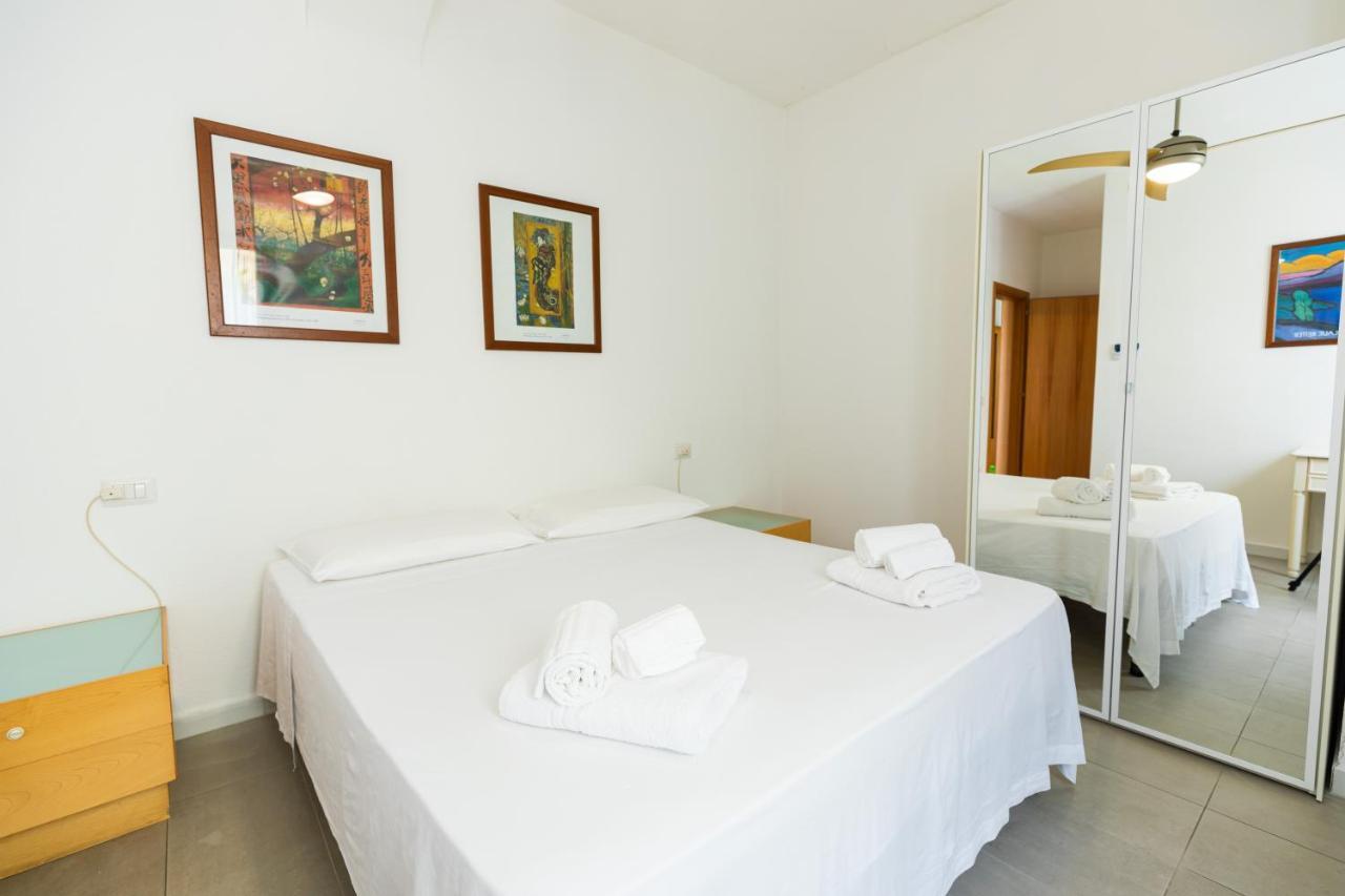 Theo'S Rooms Ольбія Екстер'єр фото